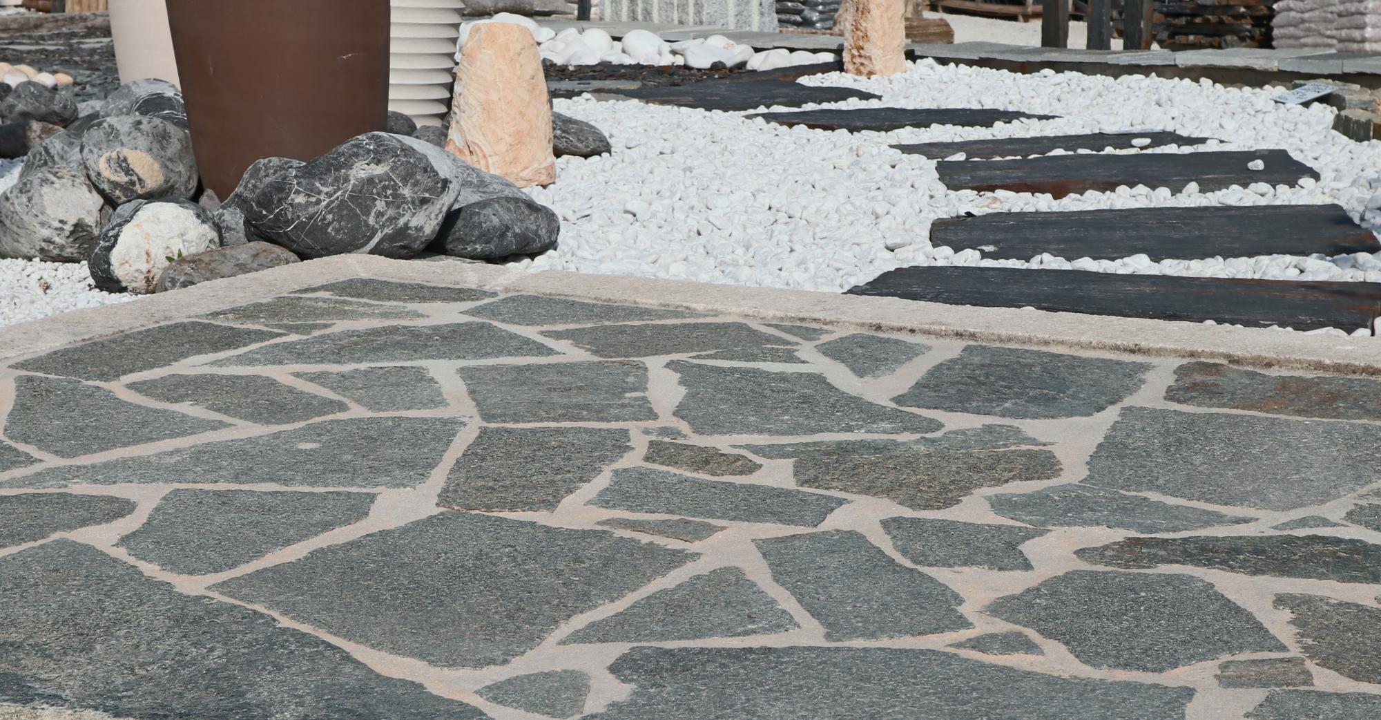 Sol en opus luzerne grise