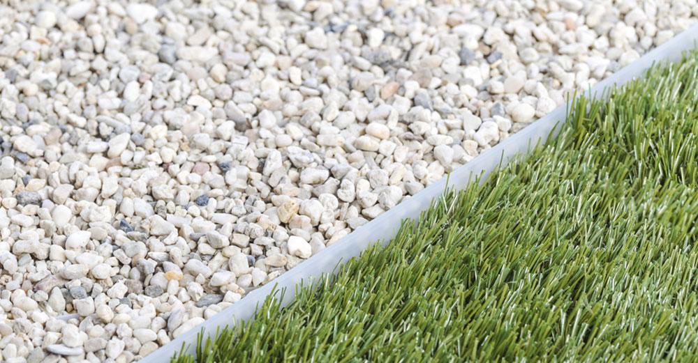 Bordure jardin 2,4m en polyéthylène blanc. En vente chez Roches et Galets.