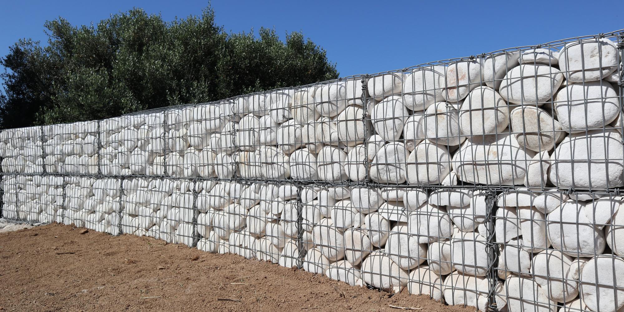 Mur de soutènement en gabions
